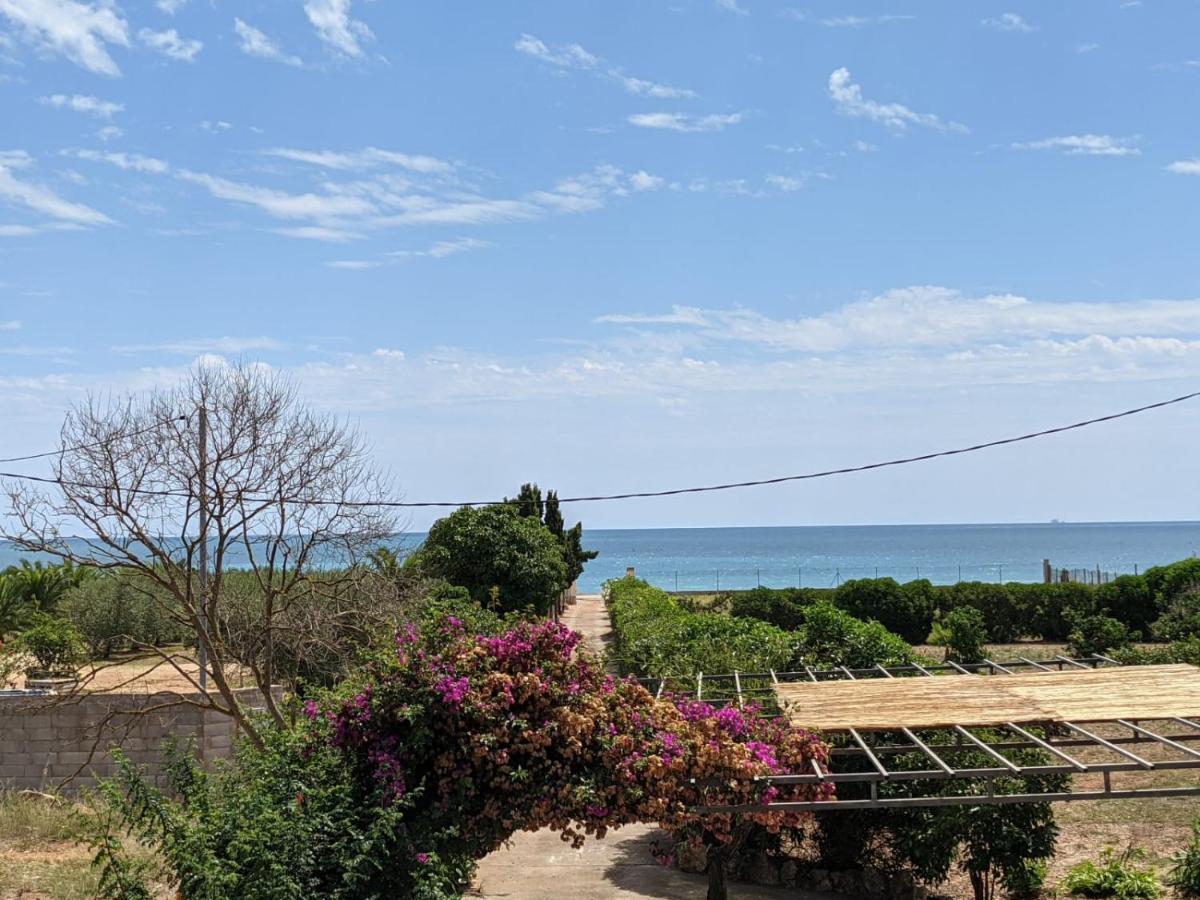 Casa Rural Frente Al Mar La Toscana لي كاز دالكانار المظهر الخارجي الصورة